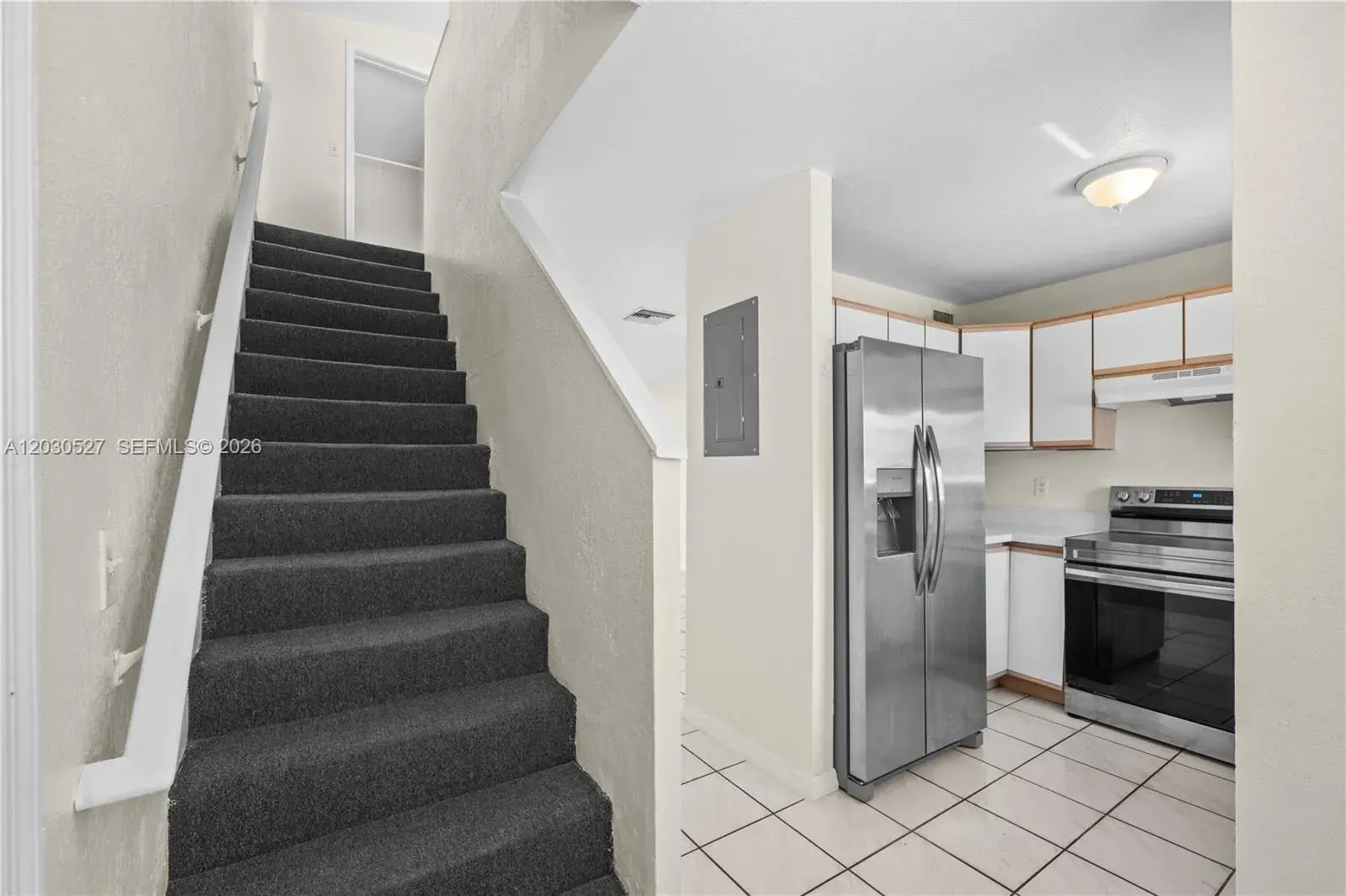 2 bedroom 1 bath Residential Lease for rent at 413 SE 22nd St # A, Fort Lauderdale FL 33316