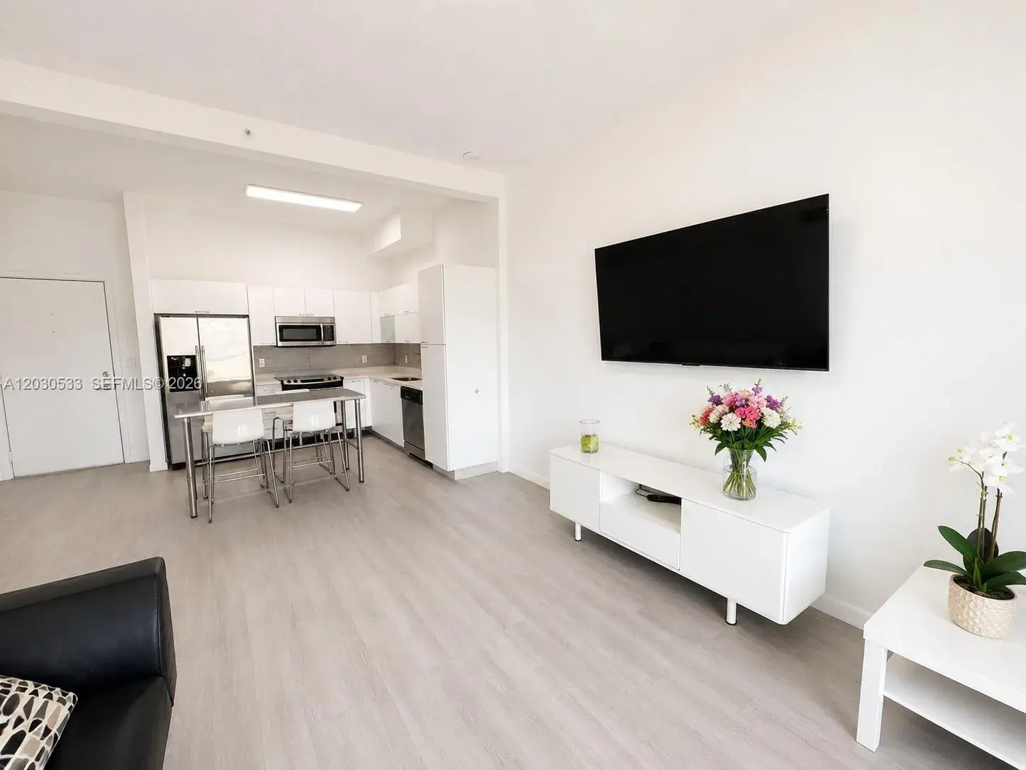 1 bedroom 1 bath Residential for sale at 234 NE 3rd St # 905, Miami FL 33132