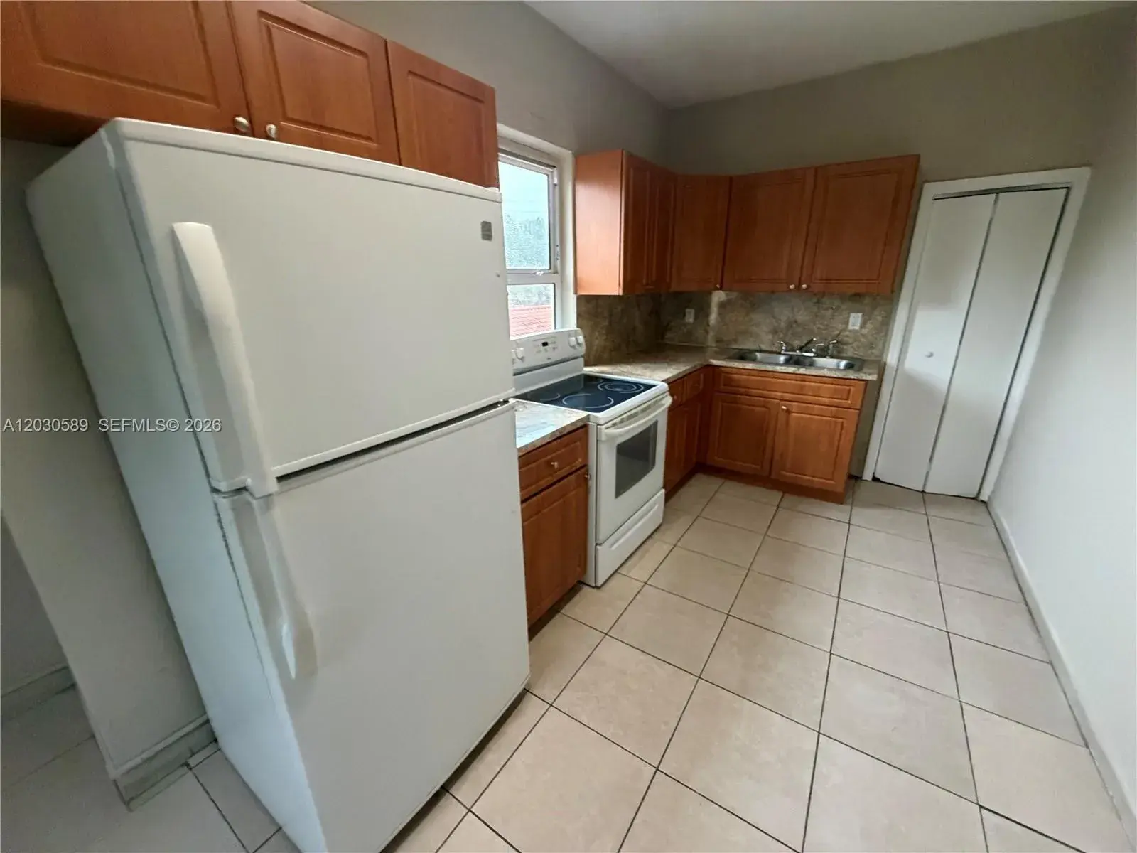 1422 NW 26th Ave, Miami FL 33125