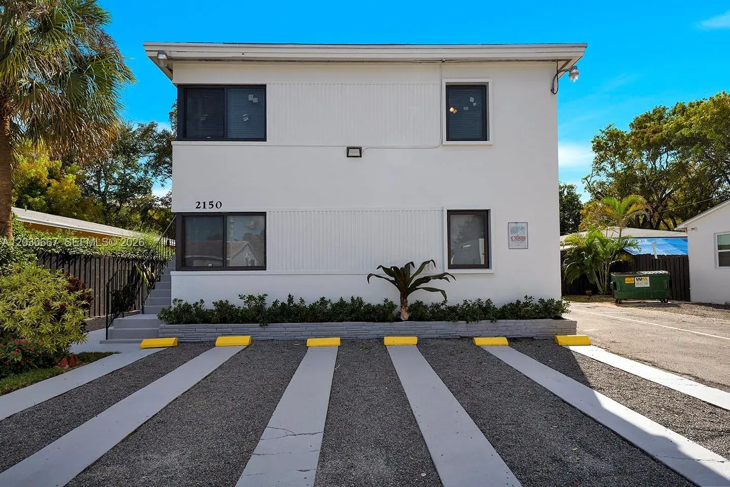 1 bedroom 2 bath Residential Lease for rent at 2150 SW 26th St # 3, Miami FL 33133