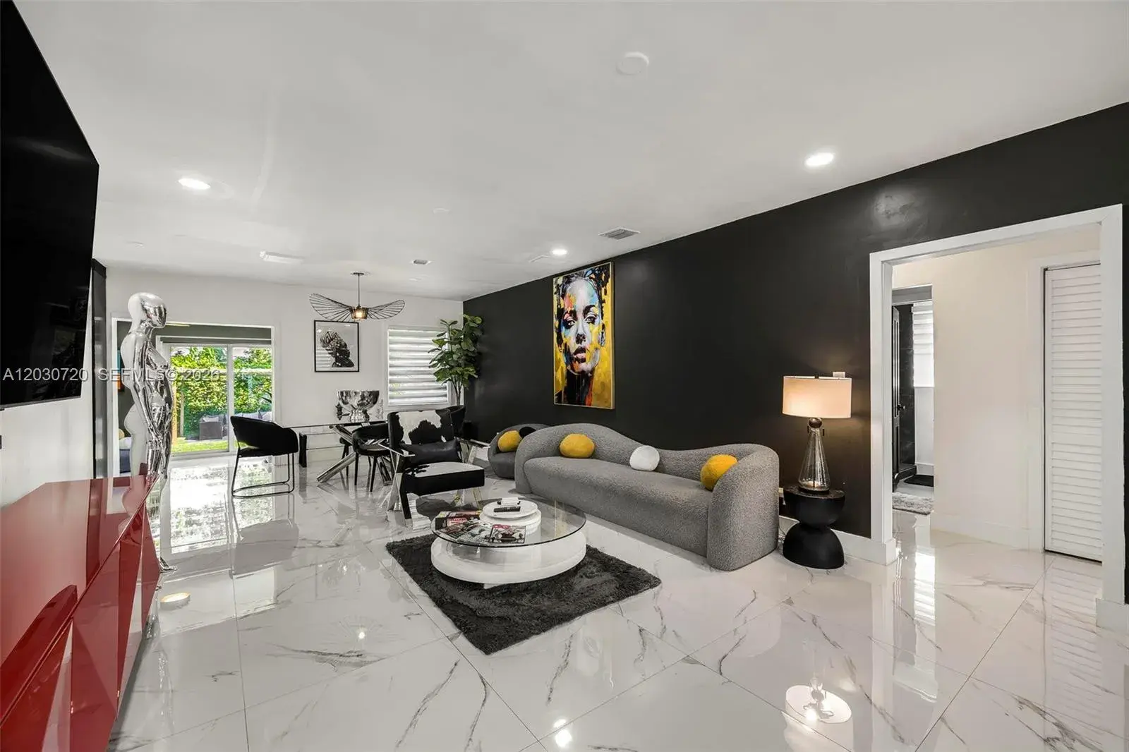 285 NW 45th St, Miami FL 33127