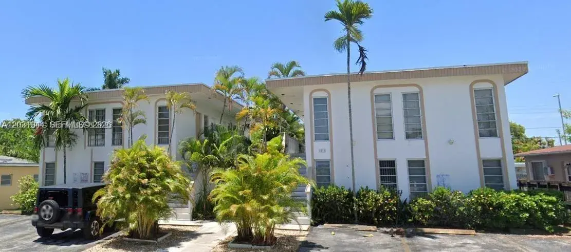 1 bedroom 1 bath Residential Lease for rent at 1610 Liberty St # 1, Hollywood FL 33020