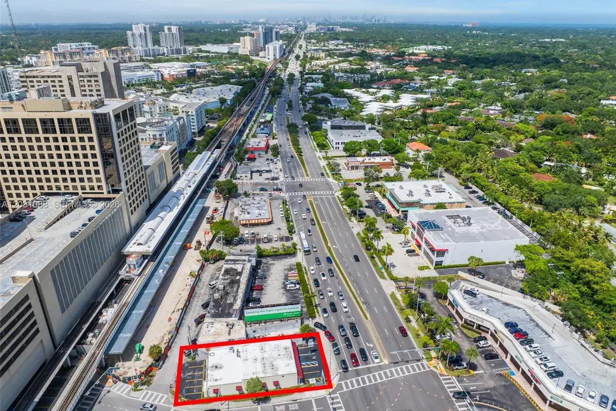 9308 S Dixie Hwy, Miami FL 33156