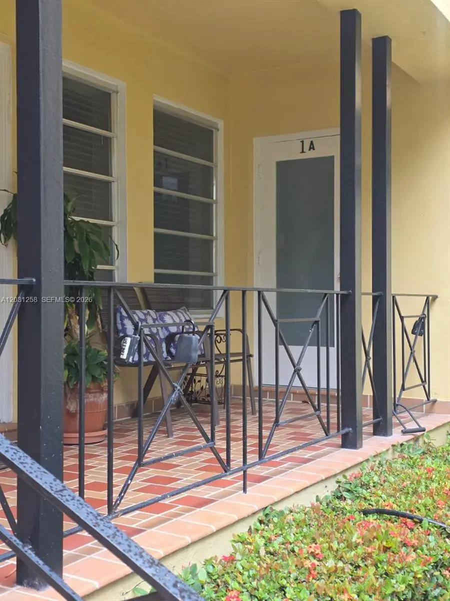 1 bedroom 1 bath Residential Lease for rent at 8024 Harding Ave # 1A, Miami Beach FL 33141