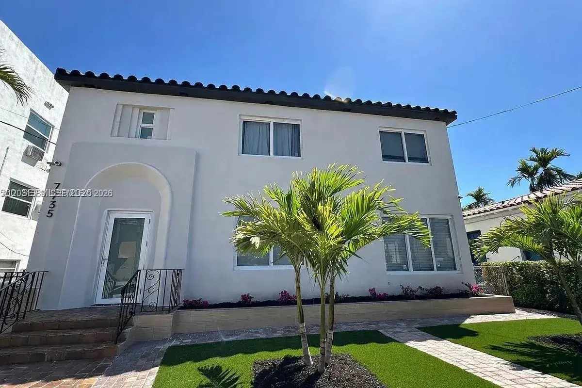 7735 Byron Ave # 2, Miami Beach FL 33141