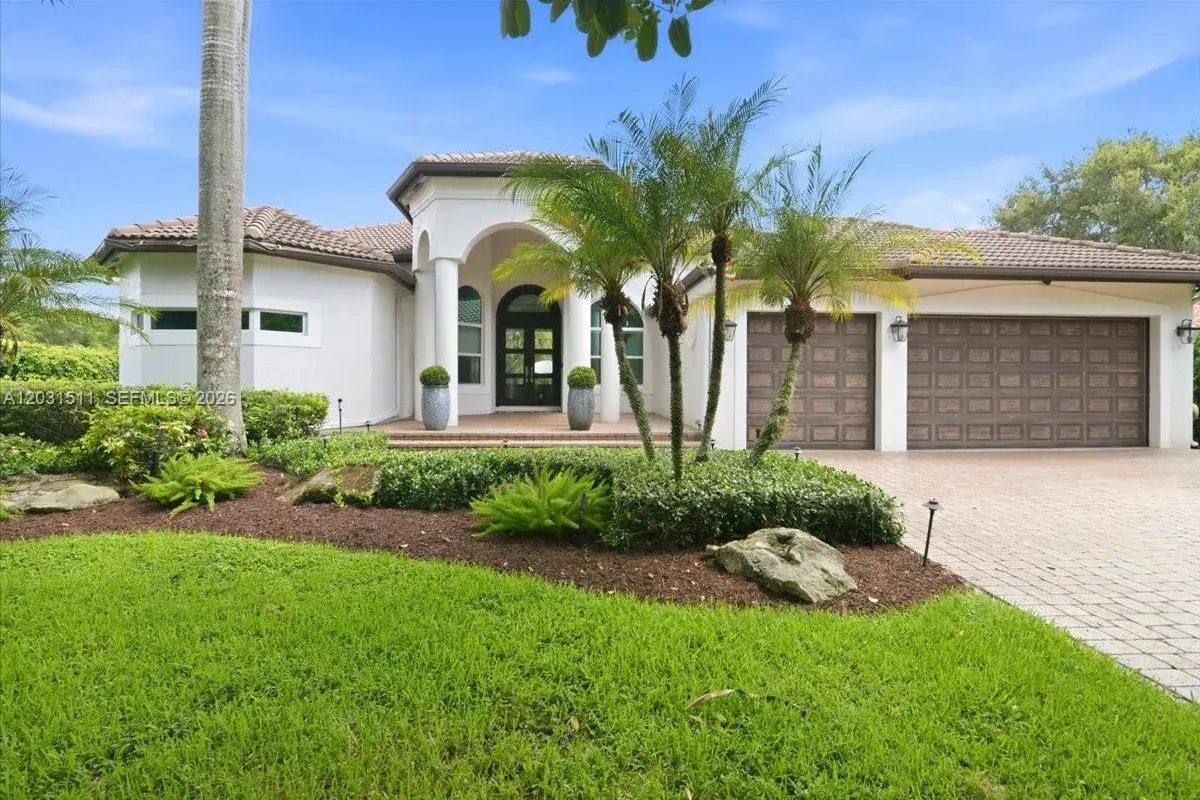 12160 NW 18th St, Plantation FL 33323