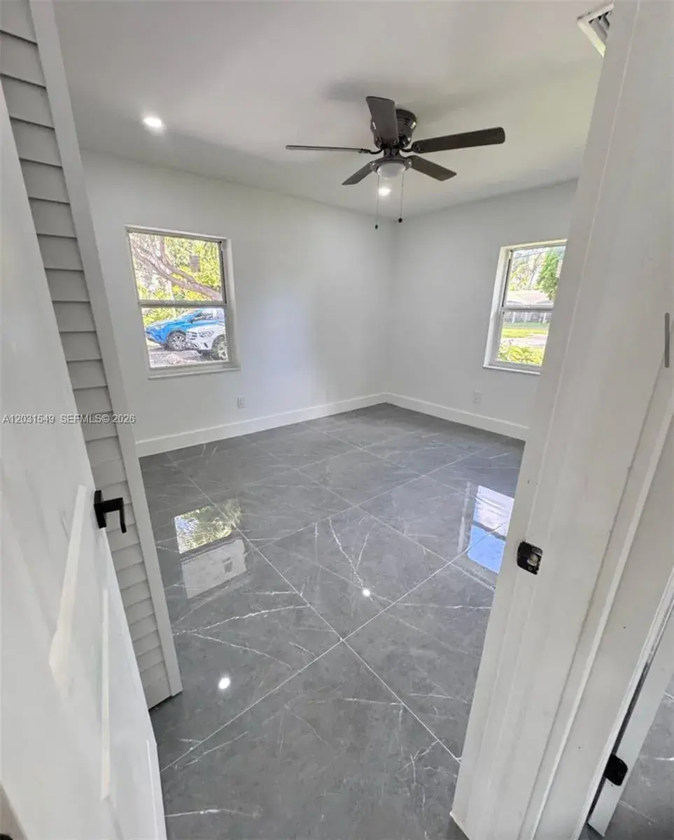 9934 SW 195th St, Cutler Bay FL 33157