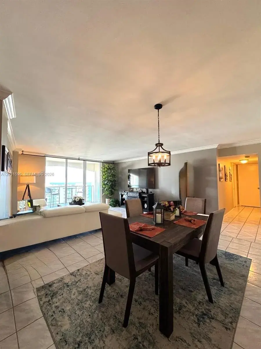 3800 S Ocean Dr, Hollywood FL 33019