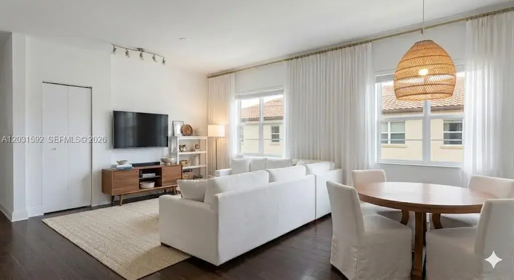 1 bedroom 1 bath for sale at 420 15th St # 307, Miami Beach FL 33139
