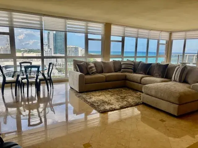 100 Lincoln Rd, Miami Beach FL 33139