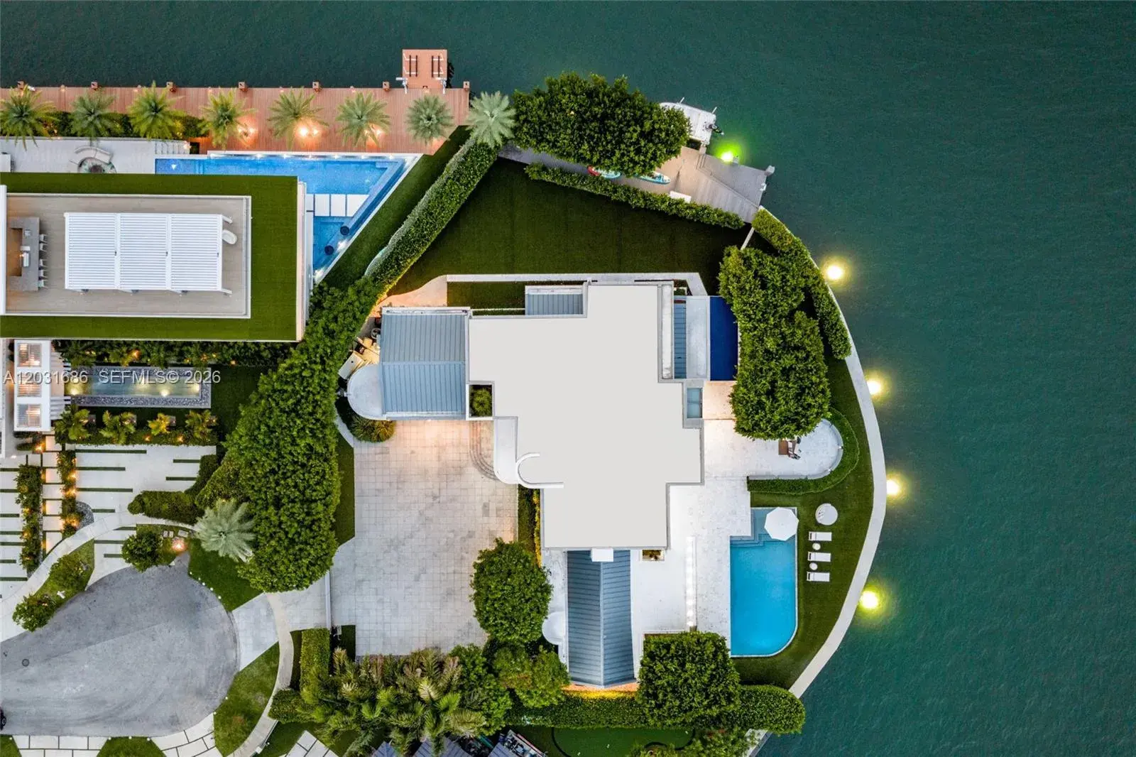 13395 Biscayne Bay Dr, North Miami FL 33181