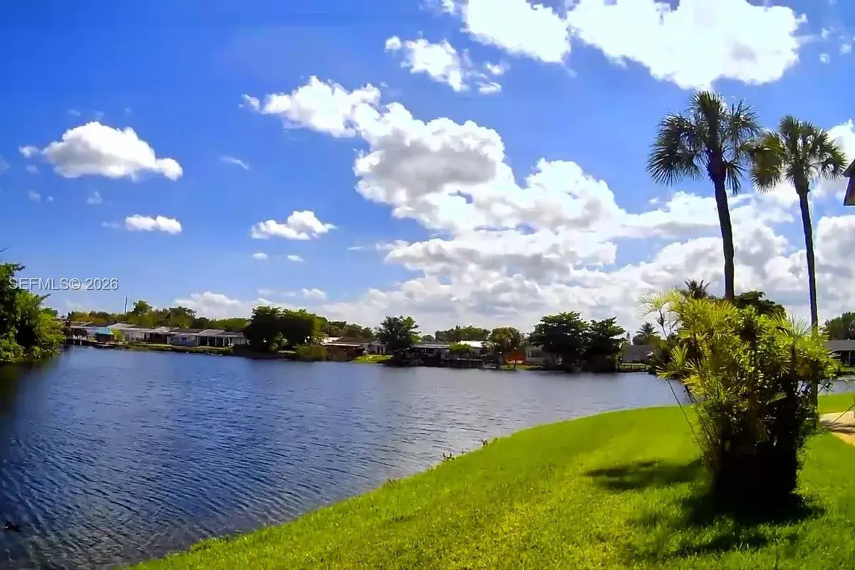 12860 SW 43rd Dr # B, Miami FL 33175