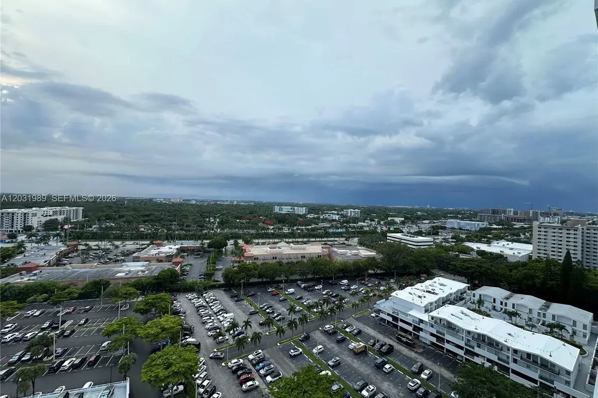 18051 Biscayne Blvd, Aventura FL 33160