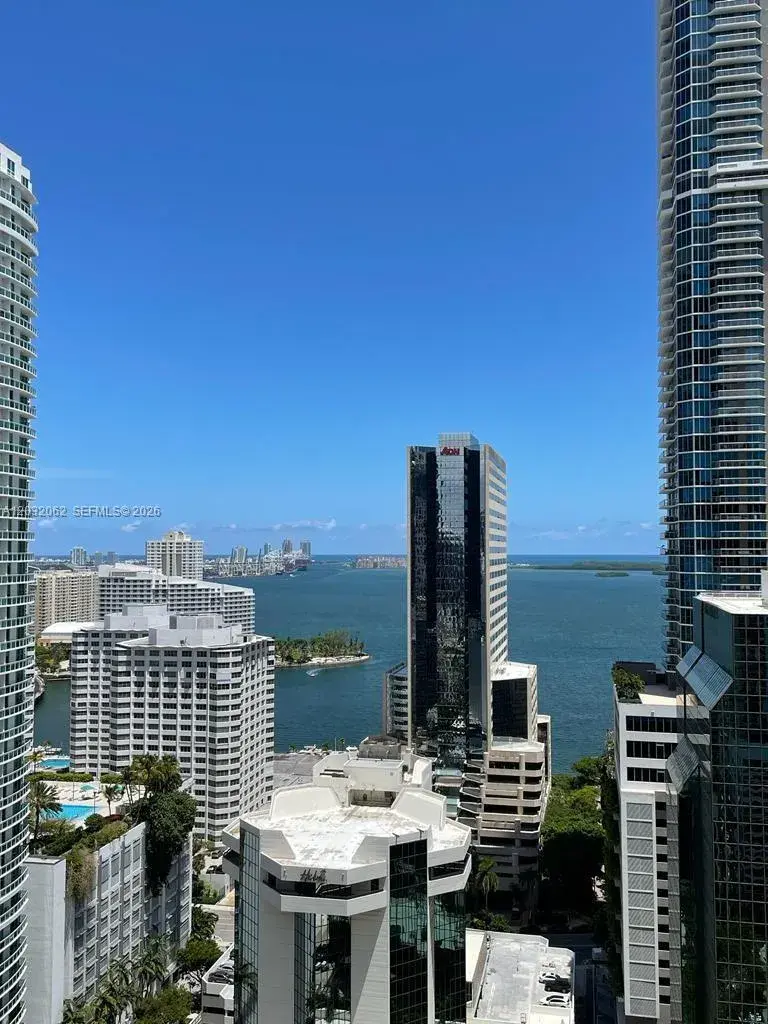 2 bedroom 3 bath Residential Lease for rent at 1010 Brickell Ave # 2704, Miami FL 33131