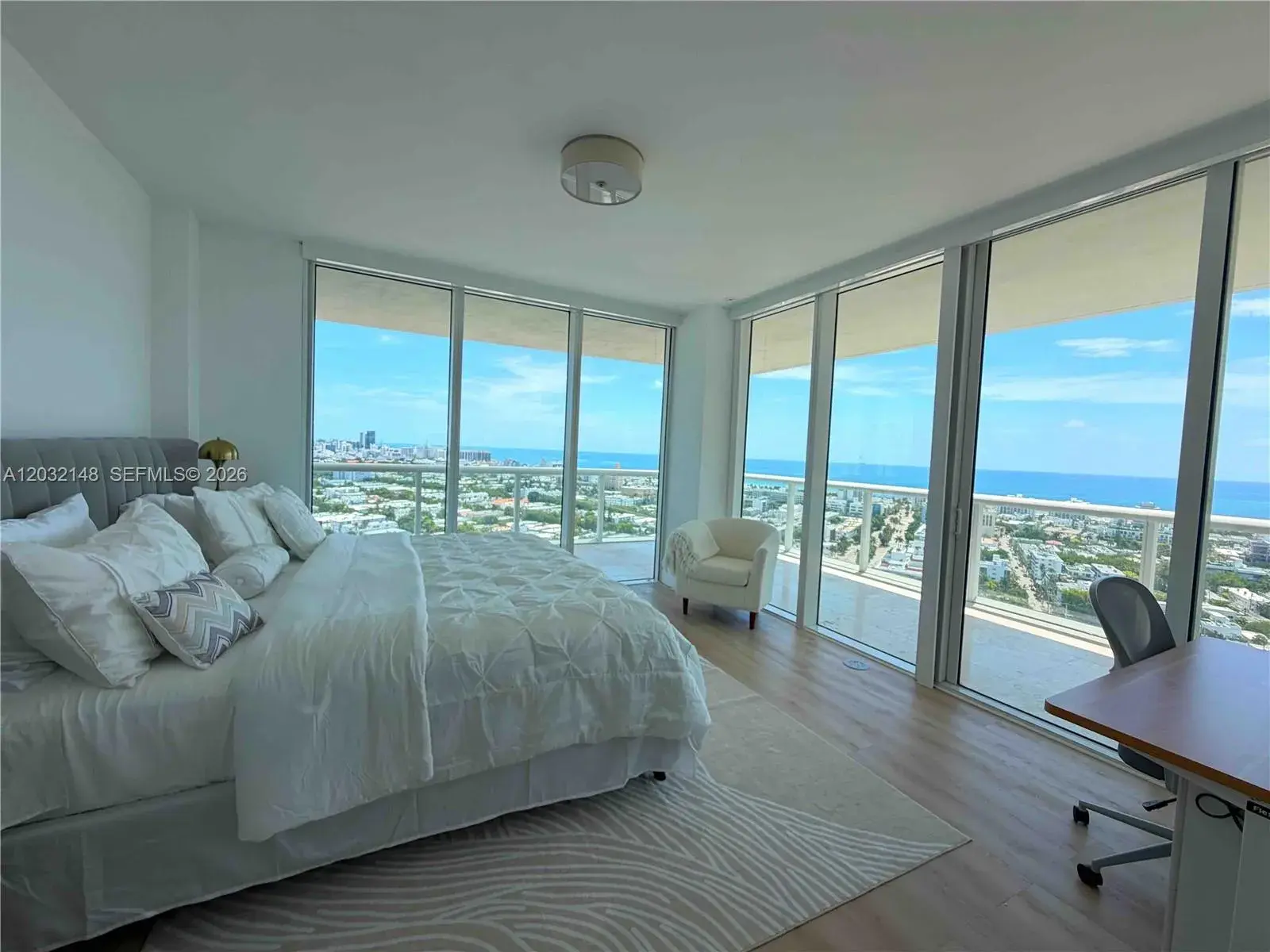 450 Alton Rd # 2610, Miami Beach FL 33139