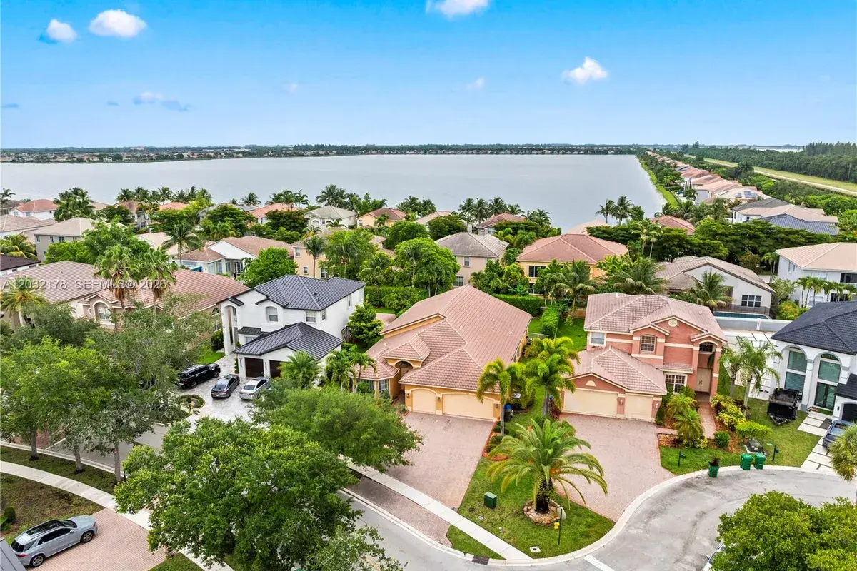 5431 SW 184th Way, Miramar FL 33029