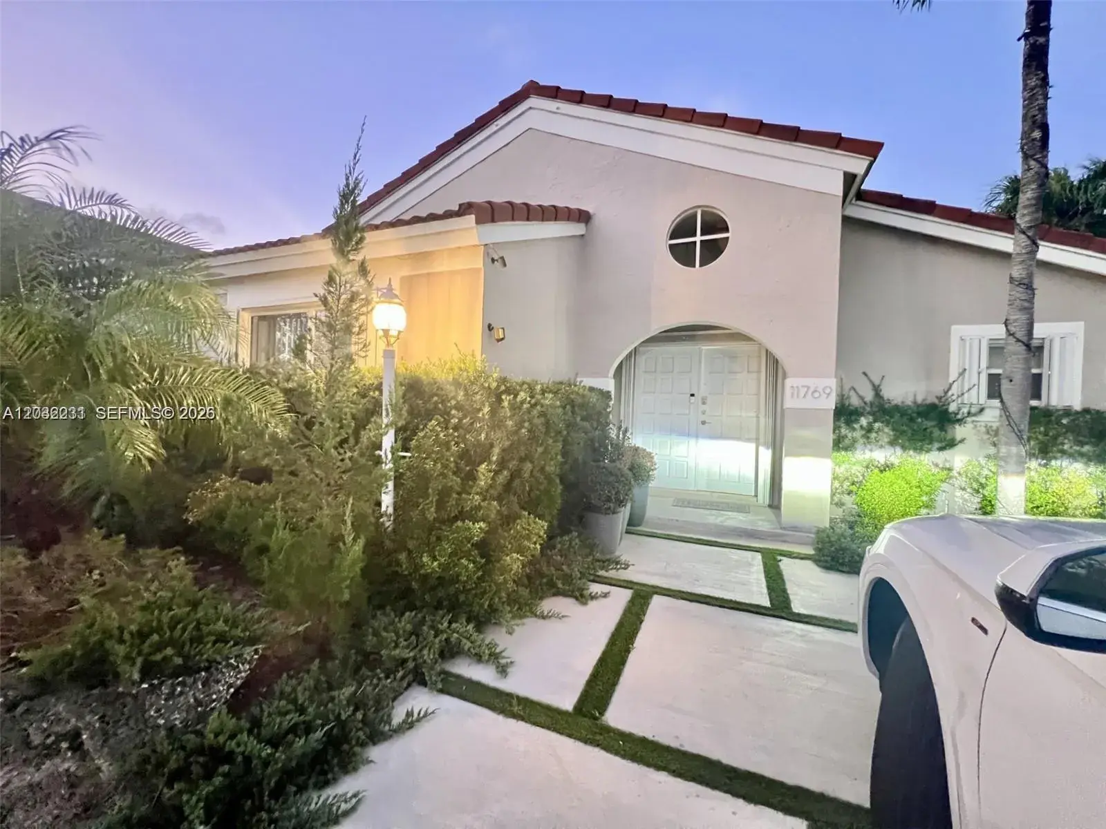 2 bedroom 2 bath Residential for sale at 11769 SW 92nd Ln, Miami FL 33186