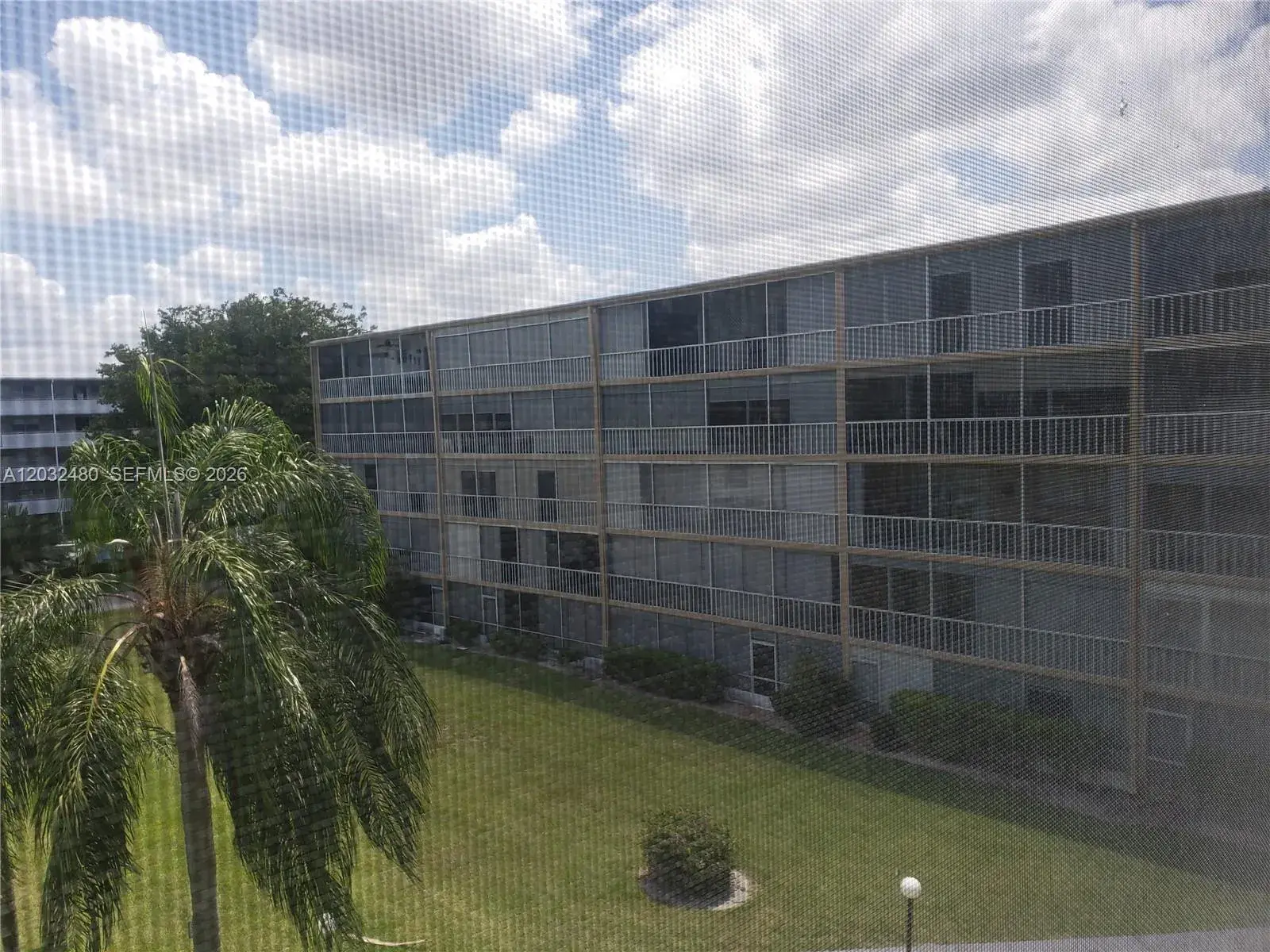 4700 Washington St # 404, Hollywood FL 33021