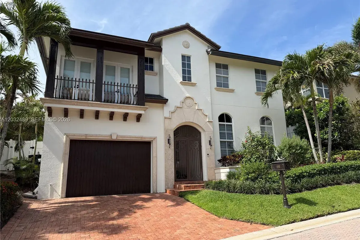 460 Surfside Ln, Juno Beach FL 33408