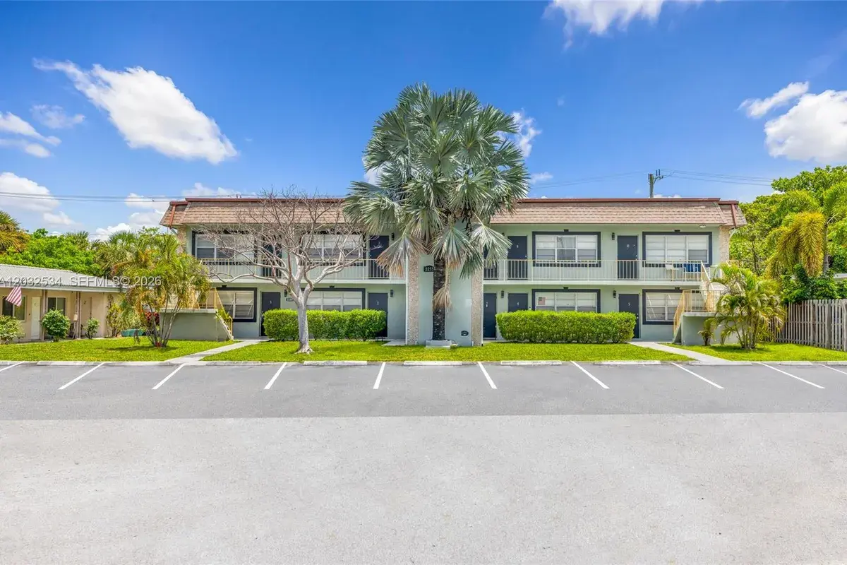 2255 SE 5th St, Pompano Beach FL 33062