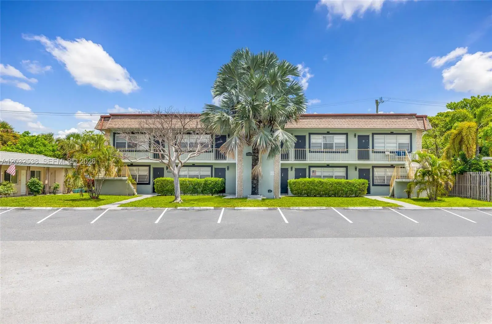 Commercial Sale for sale at 2255 SE 5th St, Pompano Beach FL 33062