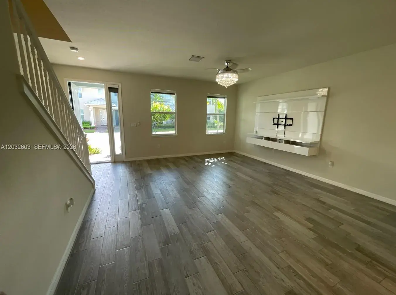 4920 Eucalyptus Dr # 2, Hollywood FL 33021