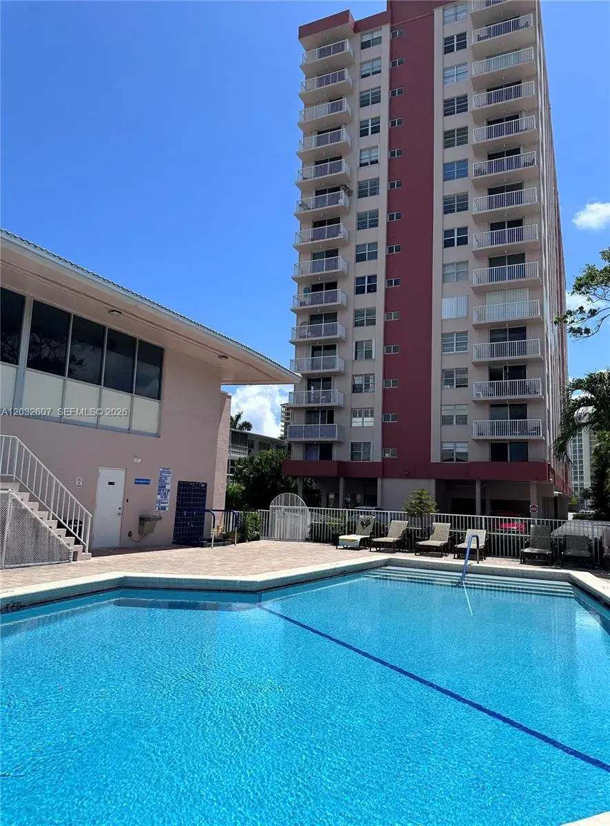 3161 S Ocean Dr # 803, Hallandale Beach FL 33009