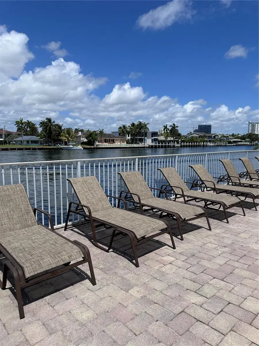 3161 S Ocean Dr # 803, Hallandale Beach FL 33009