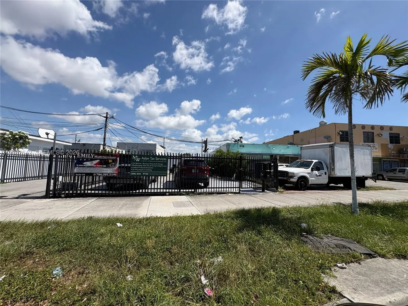 1772 W Flagler St, Miami FL 33135