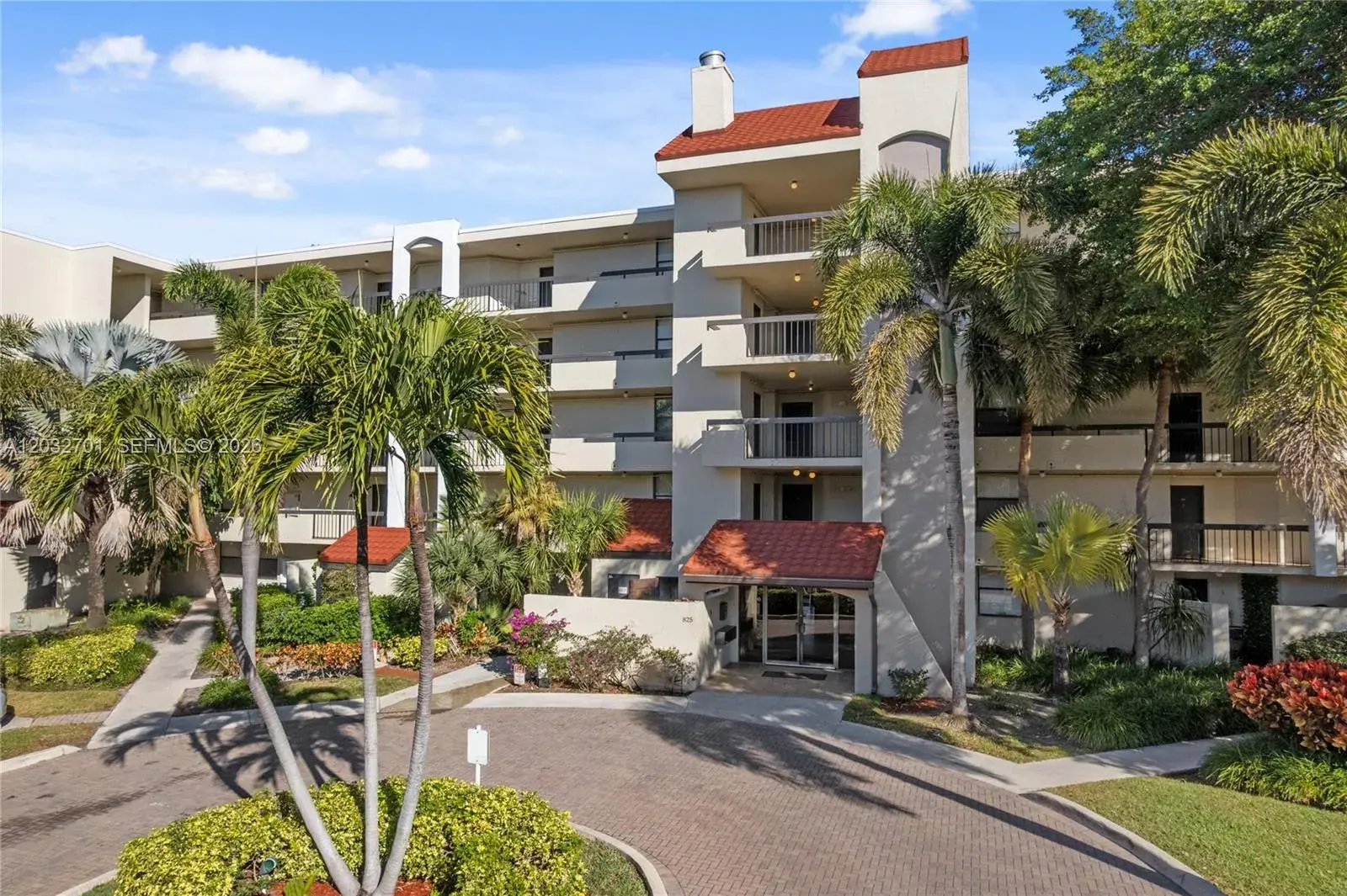 2 bedroom 2 bath Residential for sale at 825 Egret Cir # 504, Delray Beach FL 33444