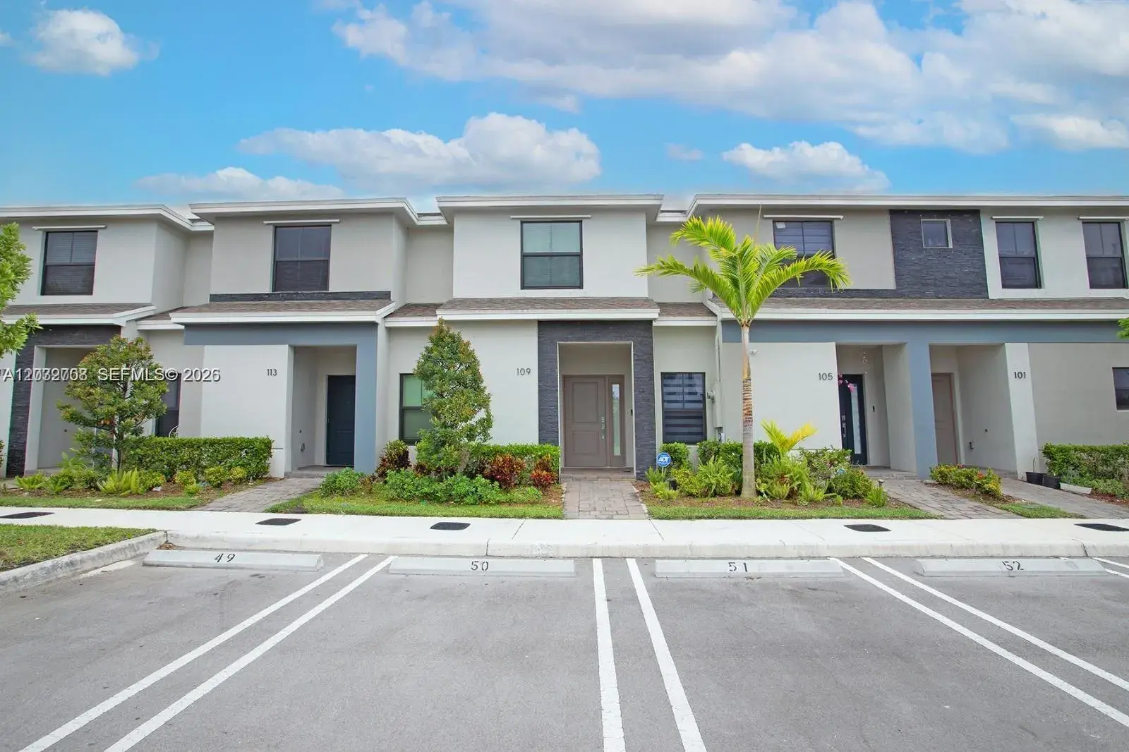 3 bedroom 3 bath Residential for sale at 109 NE 3rd Ct, Florida City FL 33034