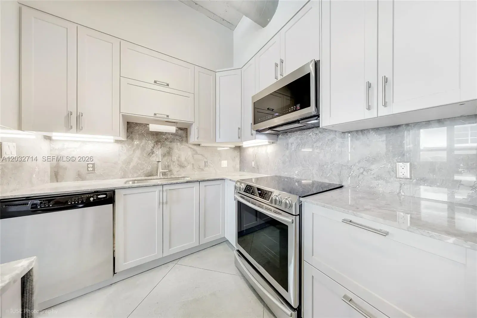 2001 Biscayne Blvd # 2311, Miami FL 33137