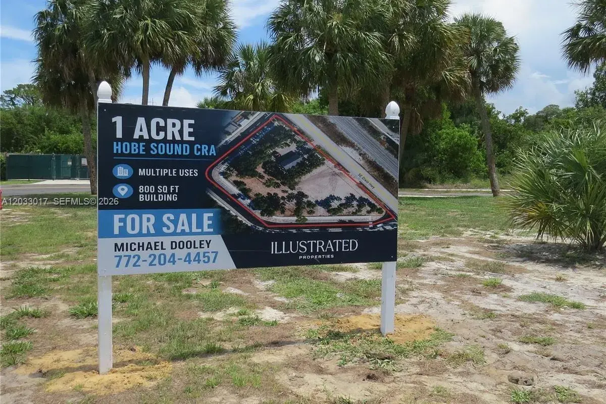 12360 SE Dixie Hwy, Hobe Sound FL 33455