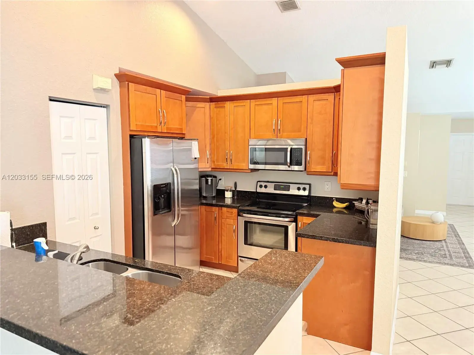 1530 Canary Island Dr, Weston FL 33327
