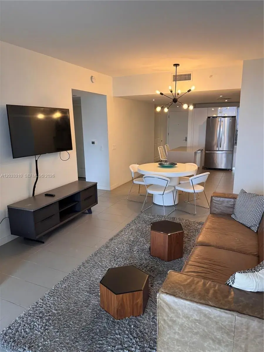 1600 NE 1st Ave # 2015, Miami FL 33132