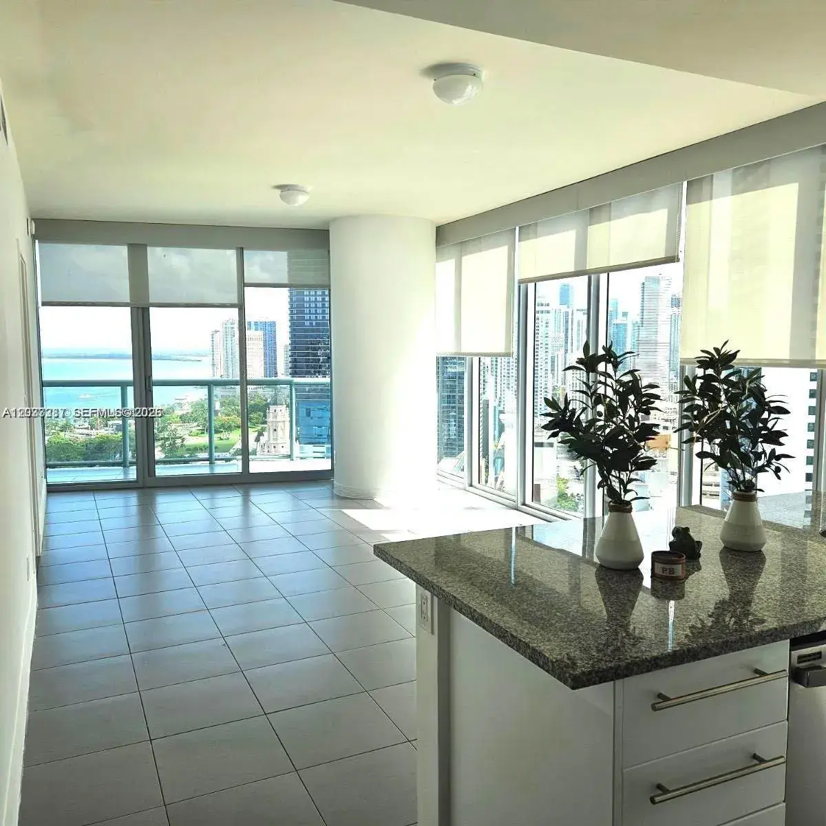 888 Biscayne Blvd # 3001, Miami FL 33132