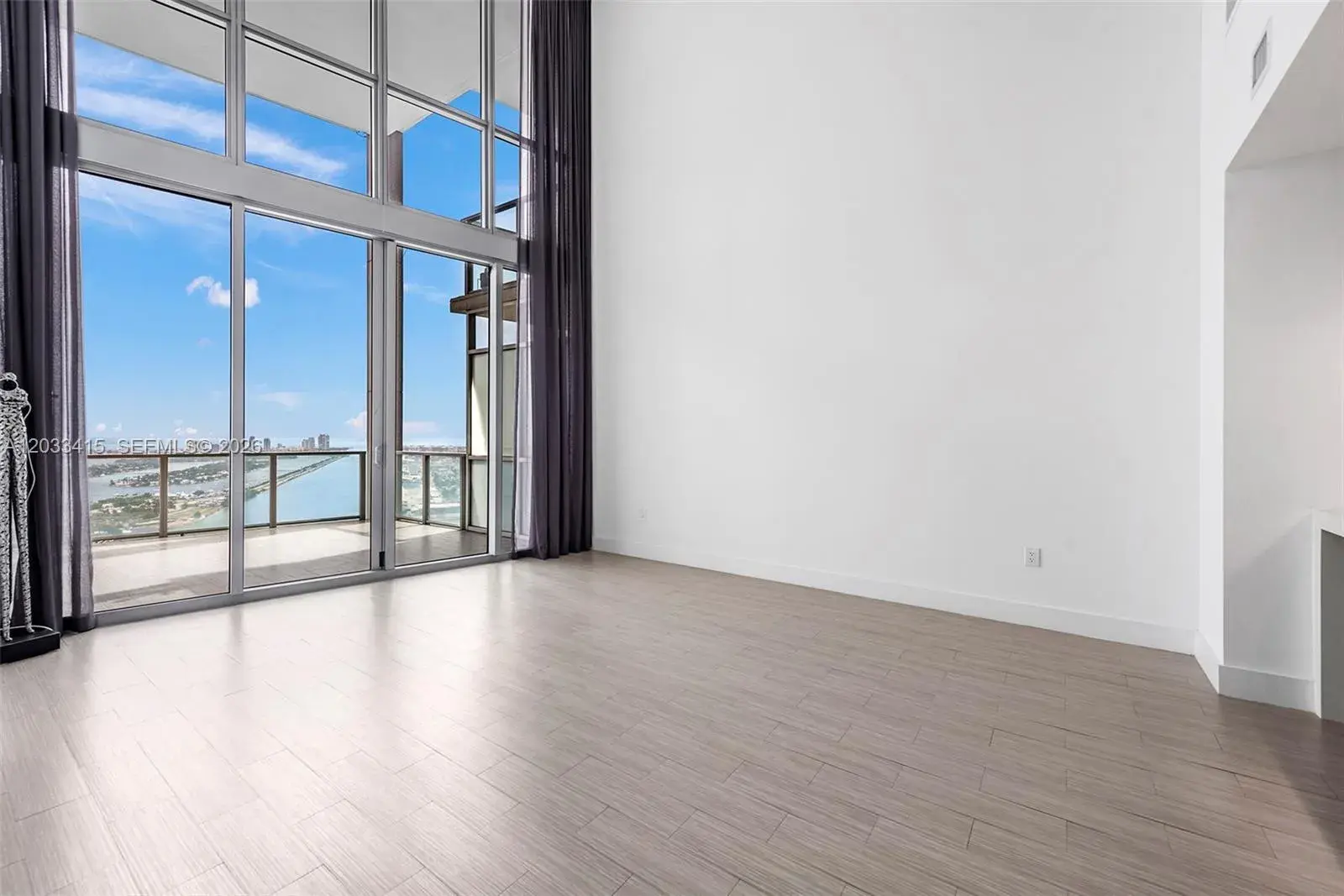 1100 Biscayne Blvd # 5705, Miami FL 33132