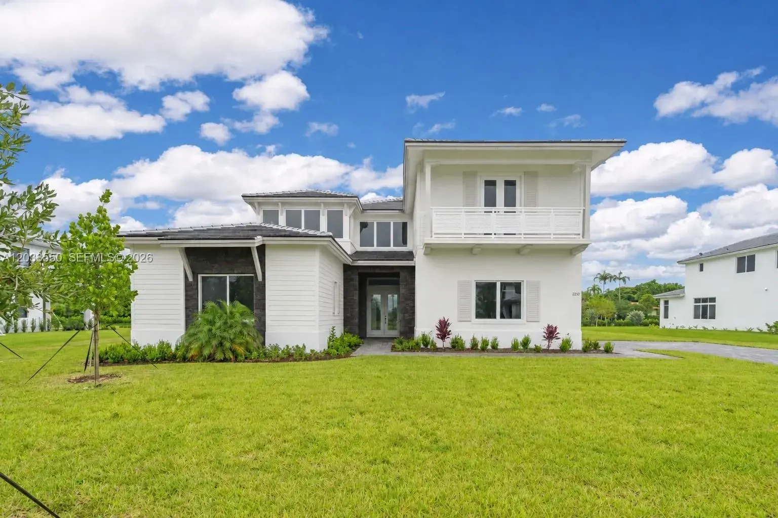 6 bedroom 6 bath for sale at 2210 SW 122nd Ter, Davie FL 33325
