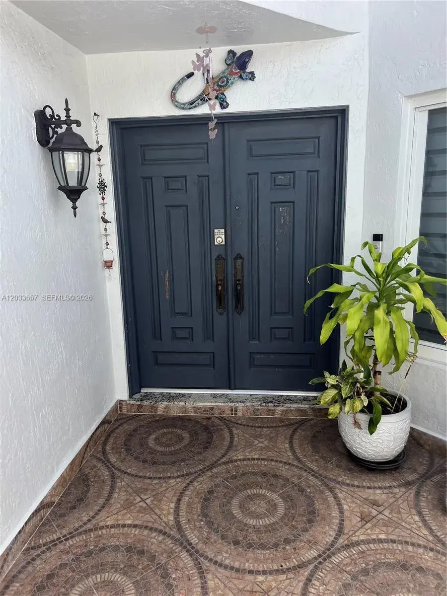 5861 SW 149th Ct, Miami FL 33193