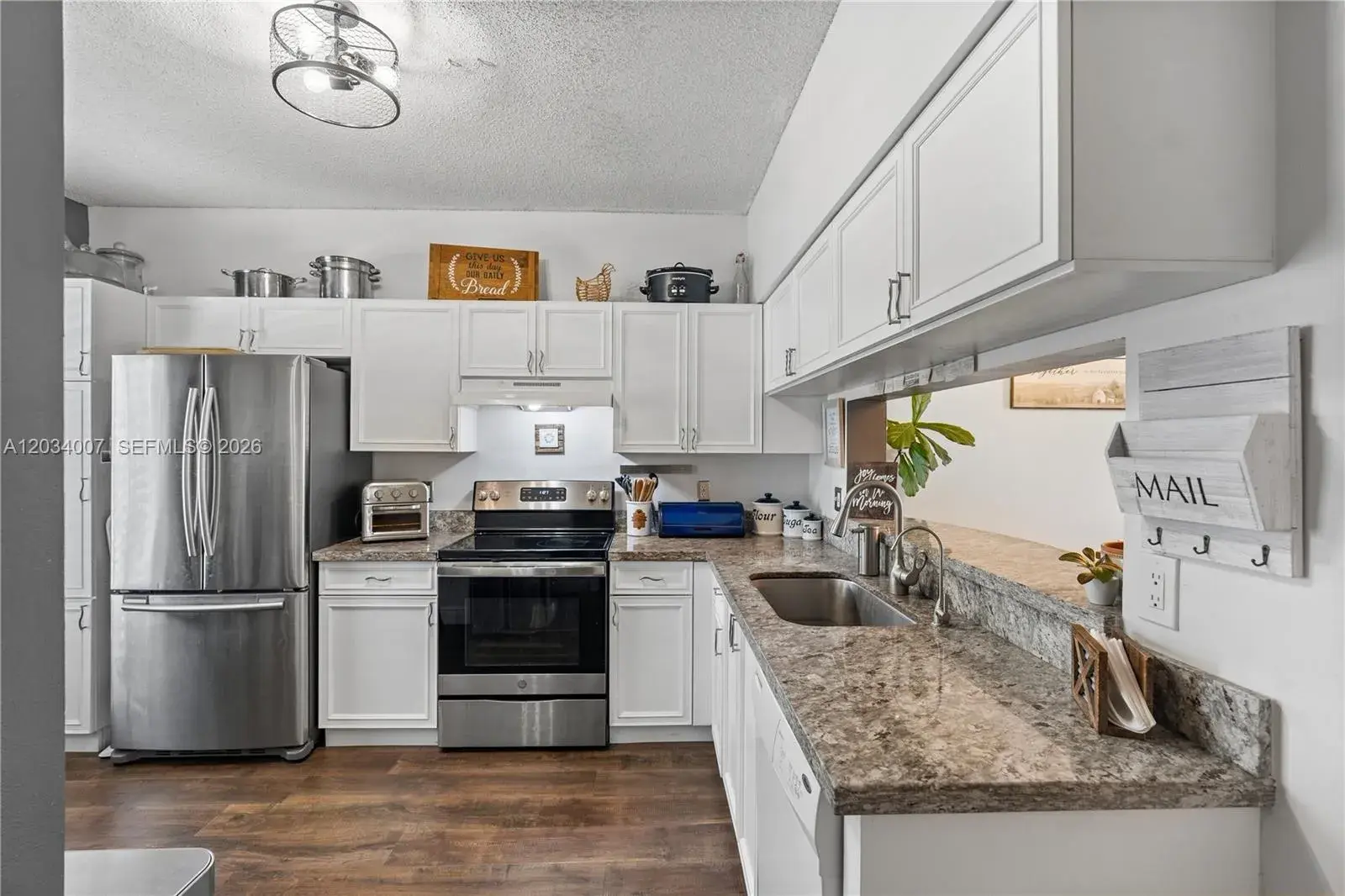 9928 NW 57th Manor, Coral Springs FL 33076