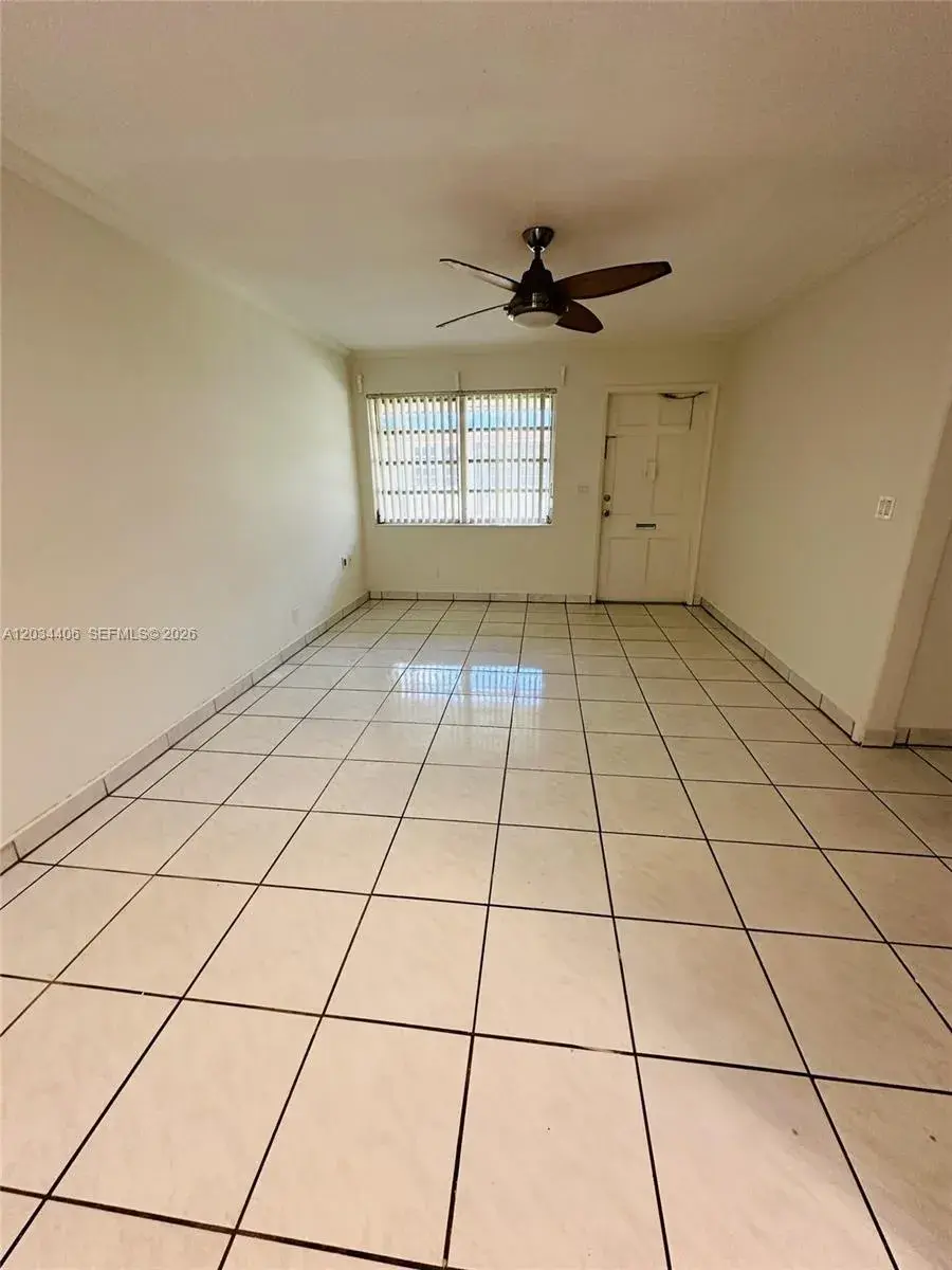2319 Jackson St # 6, Hollywood FL 33020