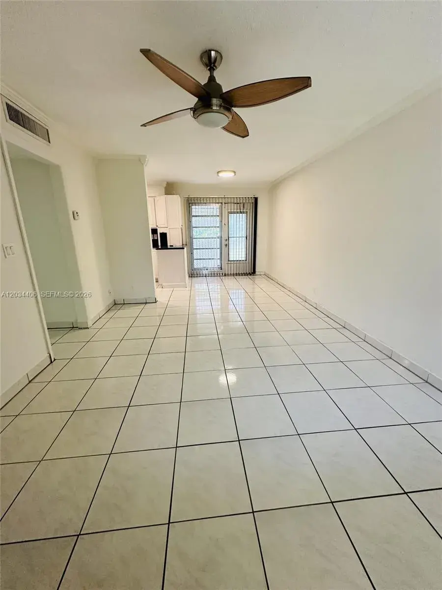 2319 Jackson St # 6, Hollywood FL 33020
