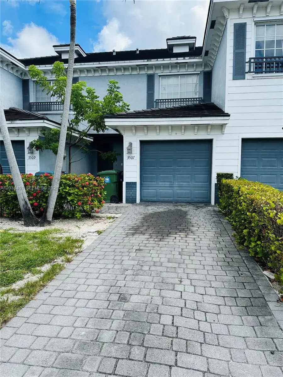 2 bedroom 2 bath Residential for sale at 3507 NW 13th St, Lauderhill FL 33311