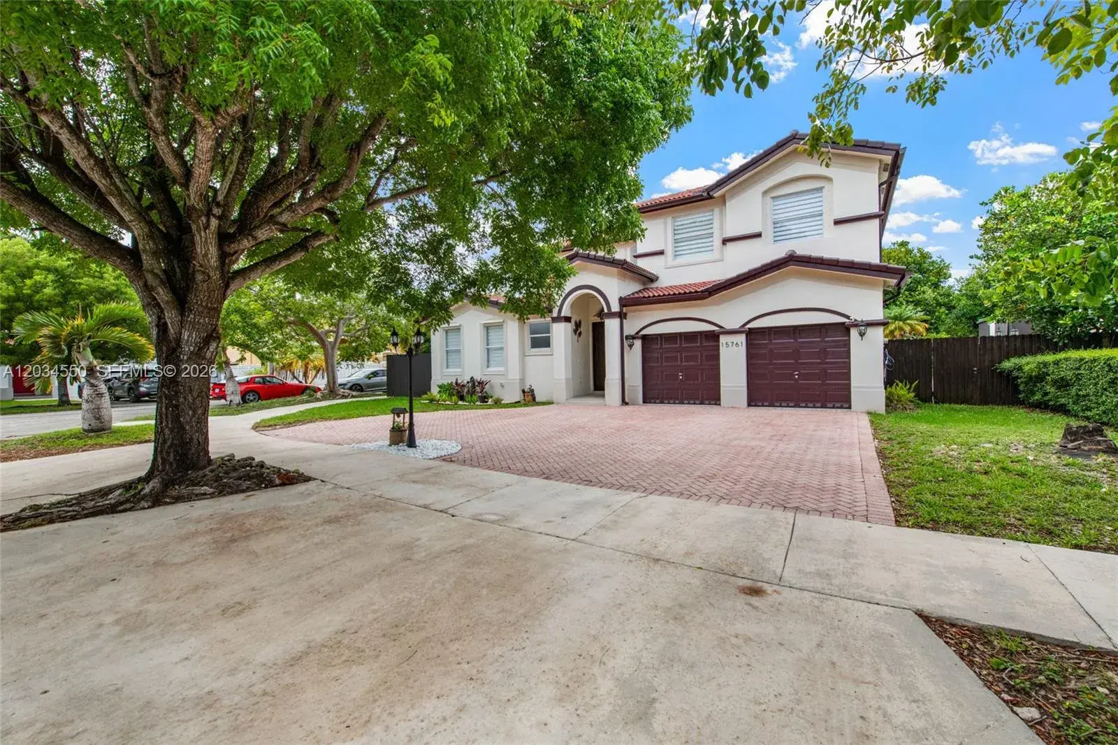 15761 SW 59th Ter, Miami FL 33193