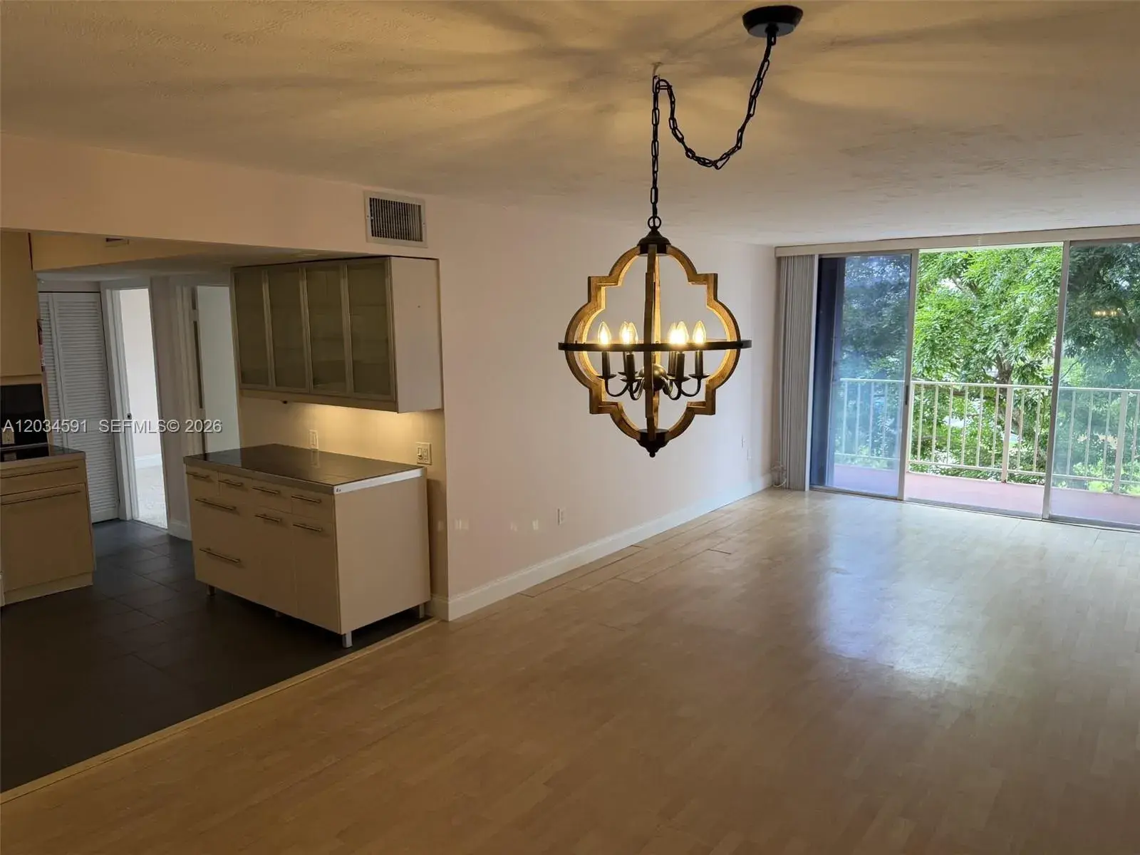 2 bedroom 1 bath Residential for sale at 13120 SW 92nd Ave # 404, Miami FL 33176