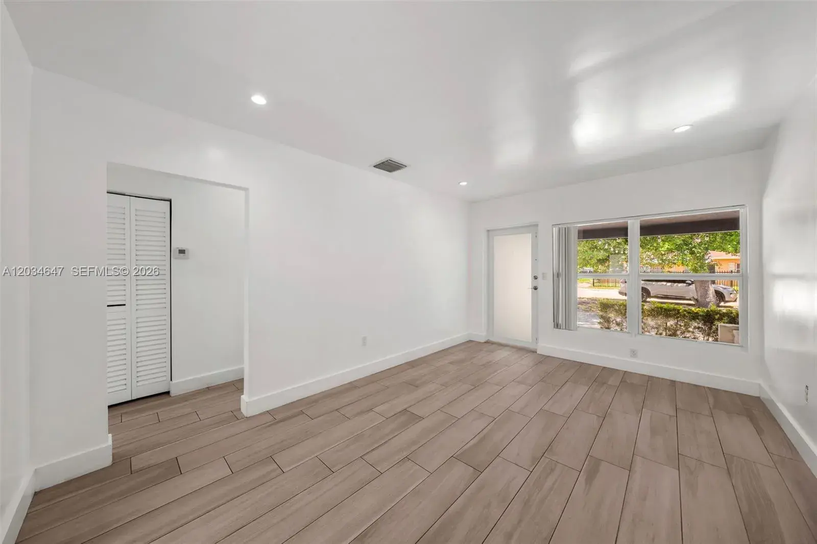 520 NW 104th St # 520, Miami FL 33150