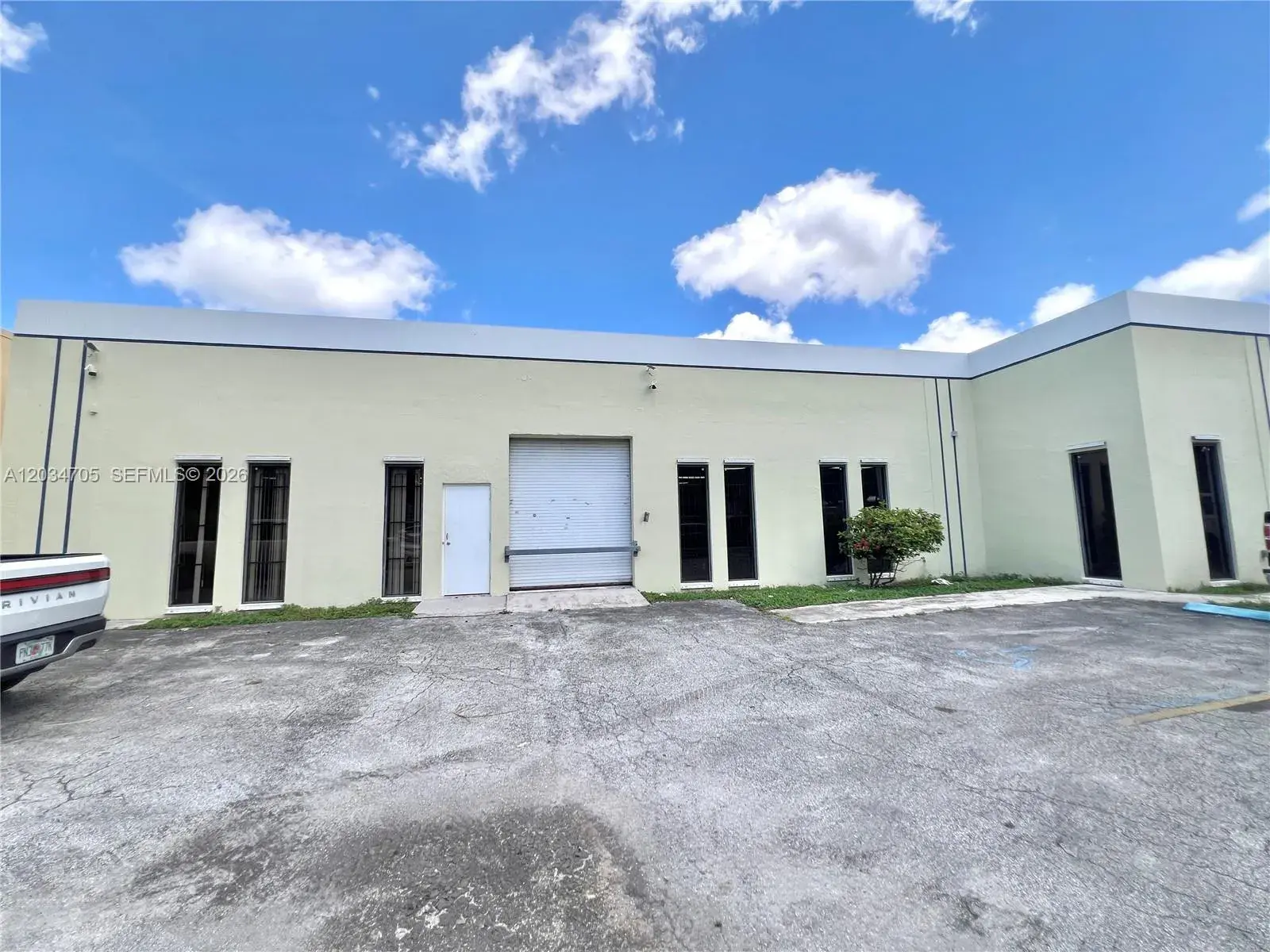 Commercial Sale for sale at 3425 NW 73rd Ave, Miami FL 33122