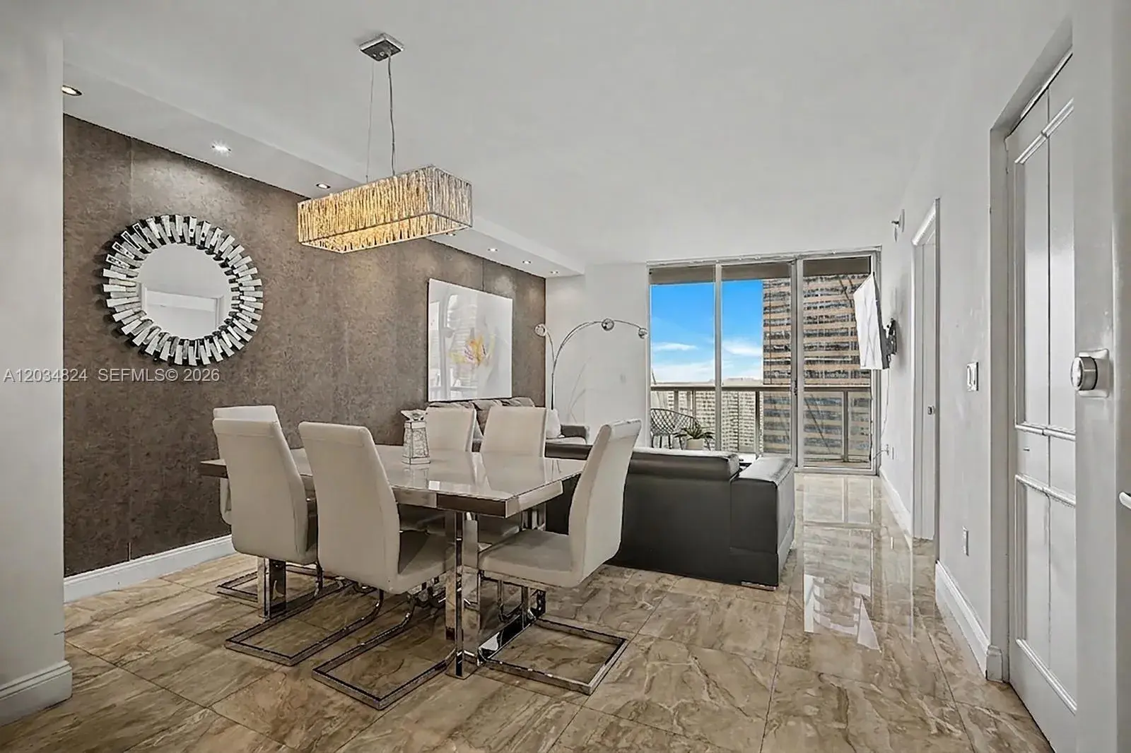 485 Brickell Ave # 2009, Miami FL 33131