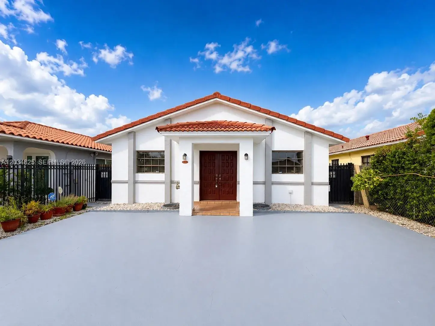4 bedroom 2 bath Residential for sale at 2485 W 70th Pl, Hialeah FL 33016
