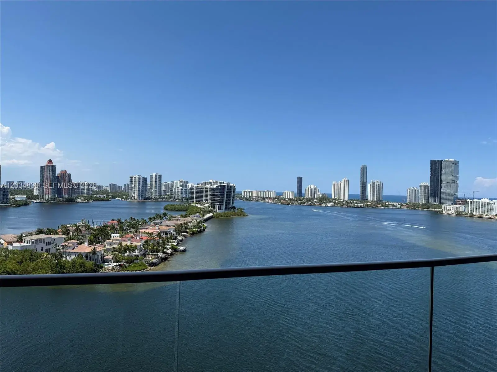2 bedroom 2 bath Residential for sale at 2800 Island Blvd # 1803, Aventura FL 33160